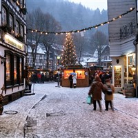 Valkenburg, Monschau & Aachen Christmas Markets